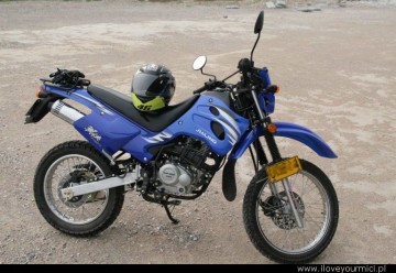 JiaLing JH150GY-3 - motocykl, którym Filip Winiewicz jedzie przez Chiny