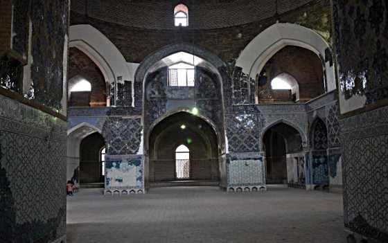 Tabriz w Iranie - zdjęcie z Błękitnego Meczetu