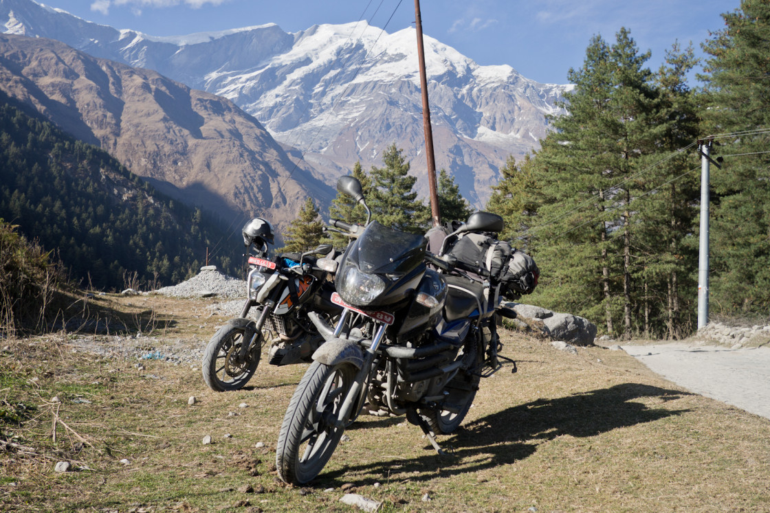 Na wyjazd wybraliśmy KTM Duke 200 i Bajaj Pulsar 150.