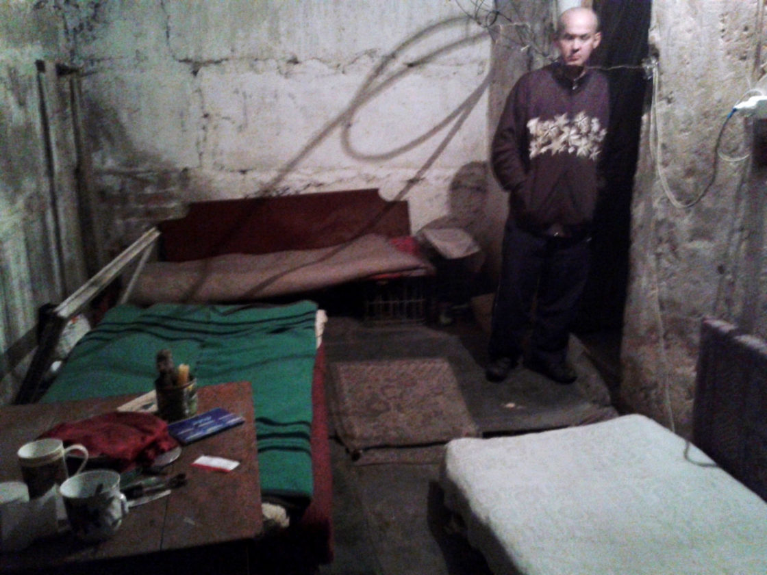 Donieck na Ukrainie, schron. Zdjęcia z ksiązki Po północy w Doniecku